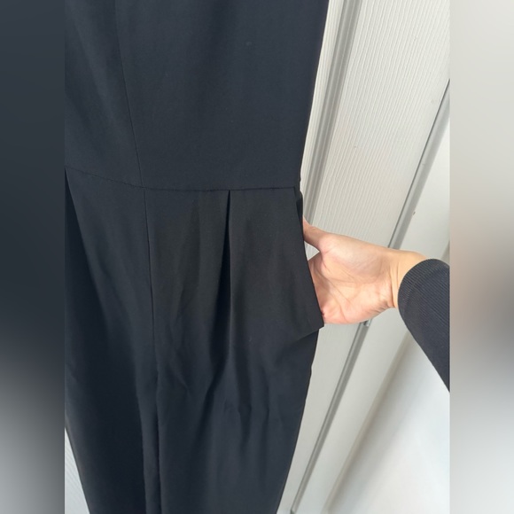 ❣️SOLD❣️Aritzia Babaton Marcus Black Jumpsuit Size 2 - Picture 8 of 10
